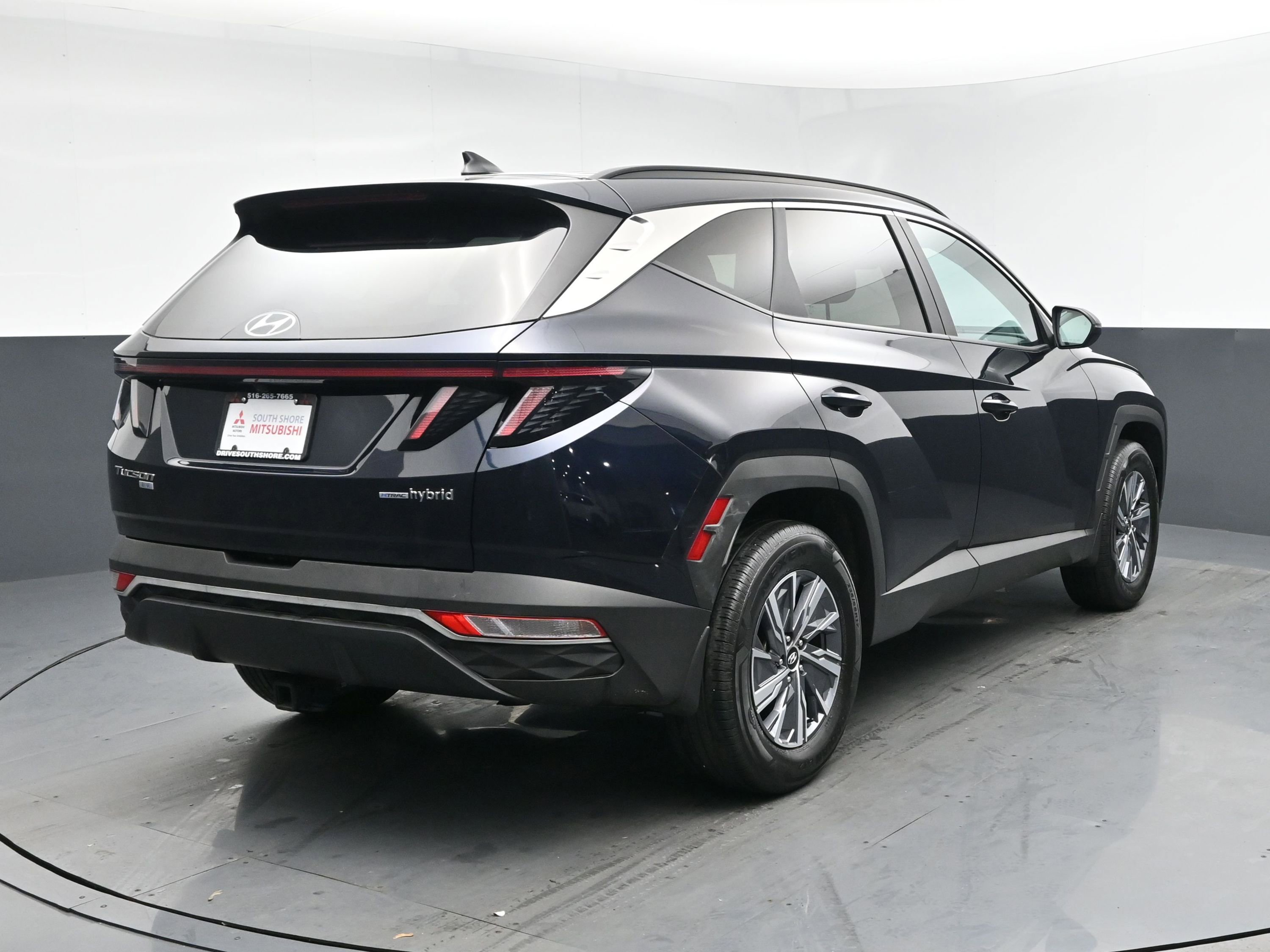 Used 2023 Hyundai Tucson Blue AWD/4WD image 18