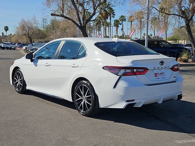 Used 2024 Toyota Camry SE FWD image 8