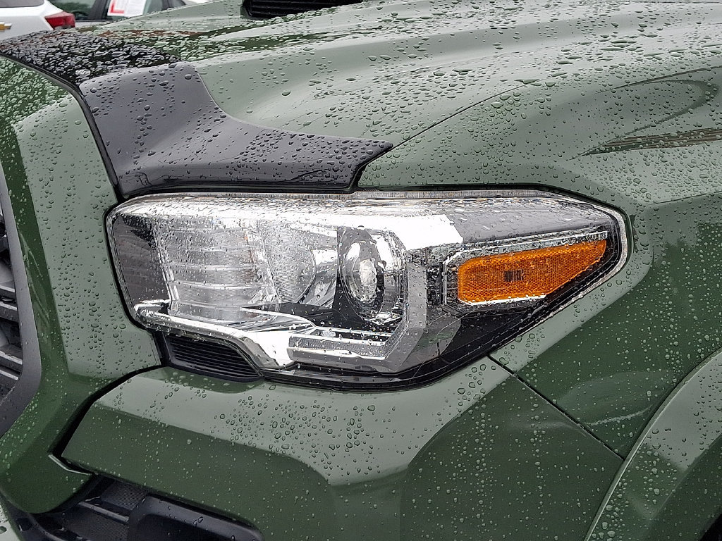 Used 2021 Toyota Tacoma TRD Sport AWD/4WD image 9