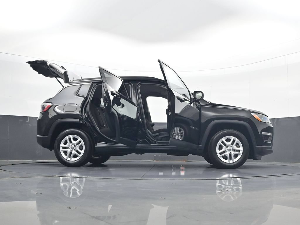 Used 2021 Jeep Compass Sport w/ Cold Weather Group FWD image 34
