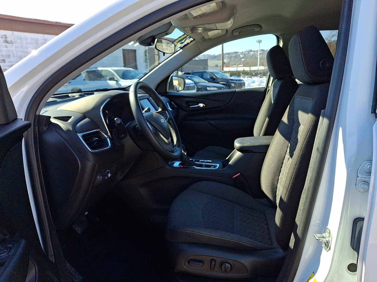 Used 2024 Chevrolet Equinox LT image 13