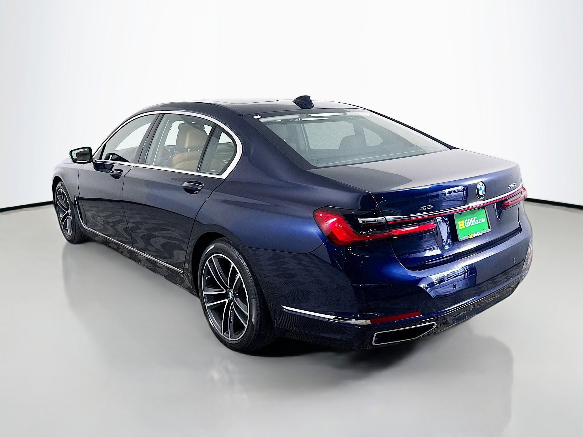 Used 2020 BMW 750i xDrive w/ Executive Package AWD/4WD image 7