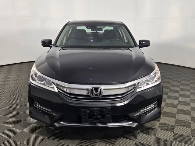 Used 2017 Honda Accord EX image 2