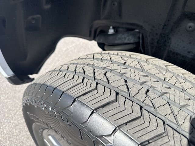 Used 2025 Ford F150 Lightning Flash image 13