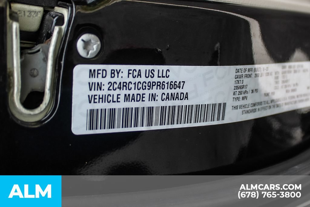 Used 2023 Chrysler Voyager LX FWD image 33