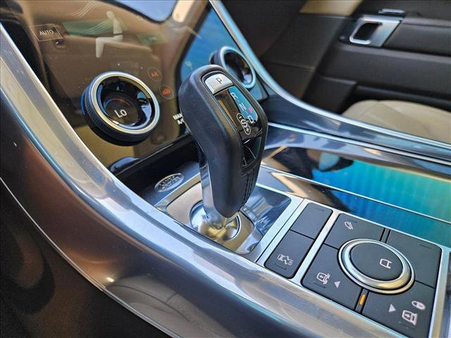 Used 2019 Land Rover Range Rover Sport HSE Dynamic AWD/4WD image 12