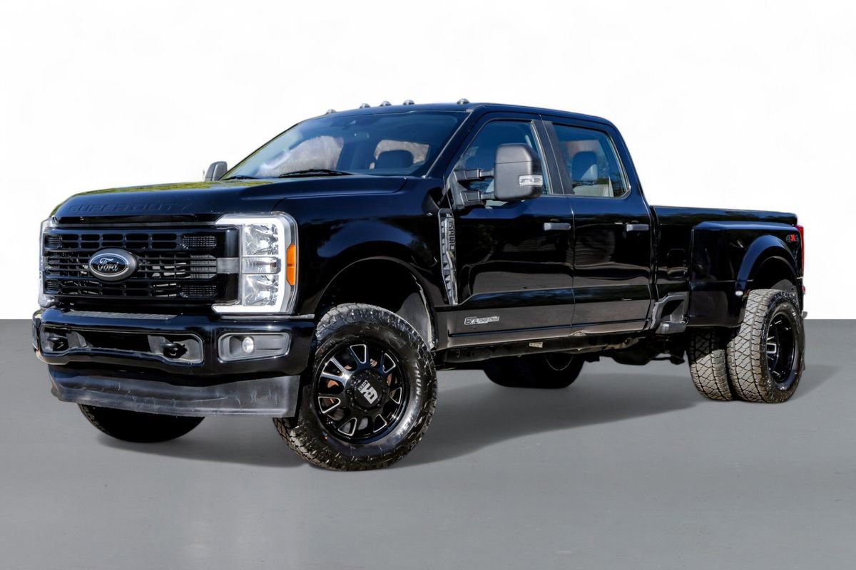 Used 2023 Ford F350 XL w/ XL Chrome Package image 5
