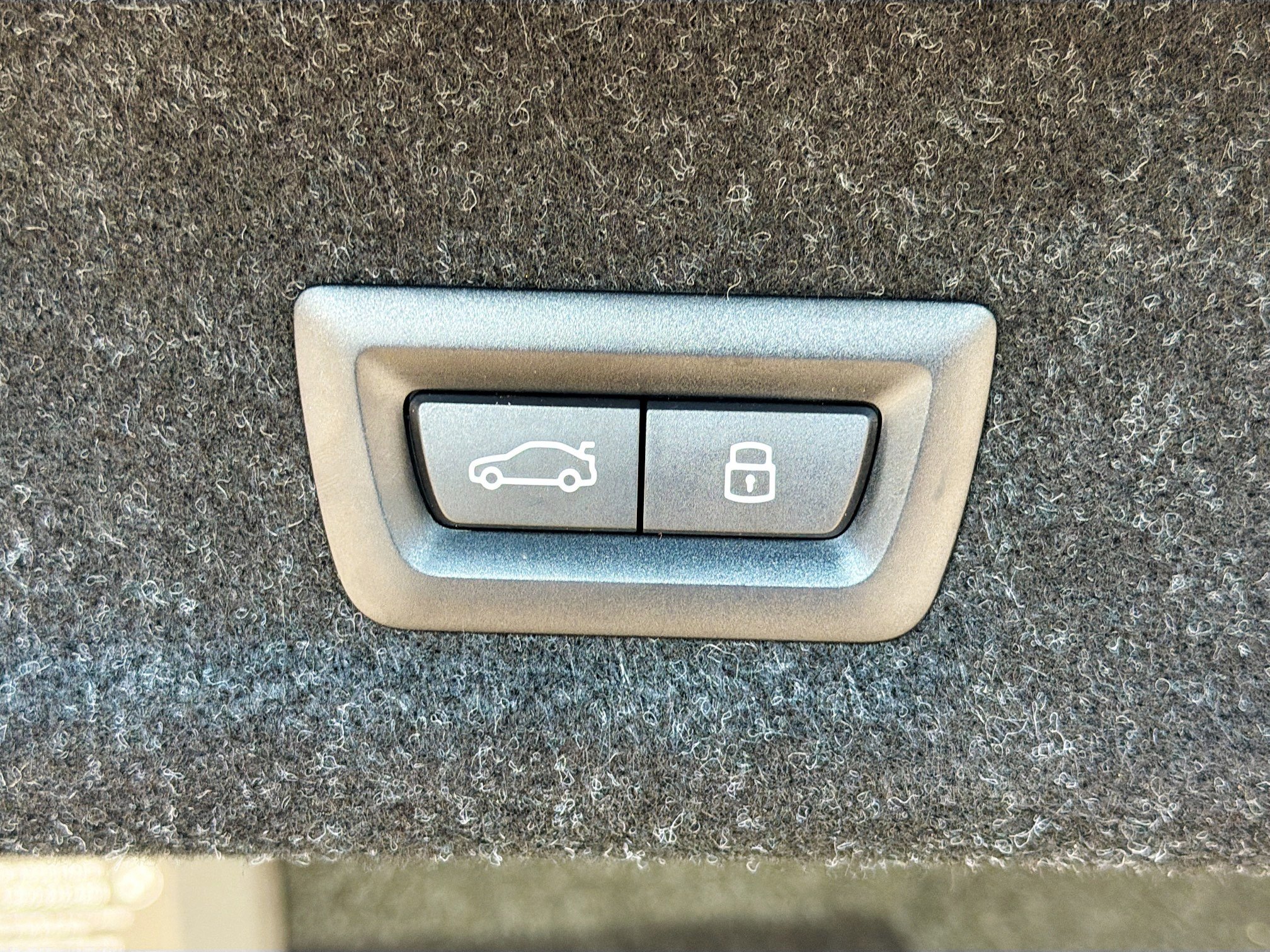 Used 2025 BMW 330i Sedan image 13