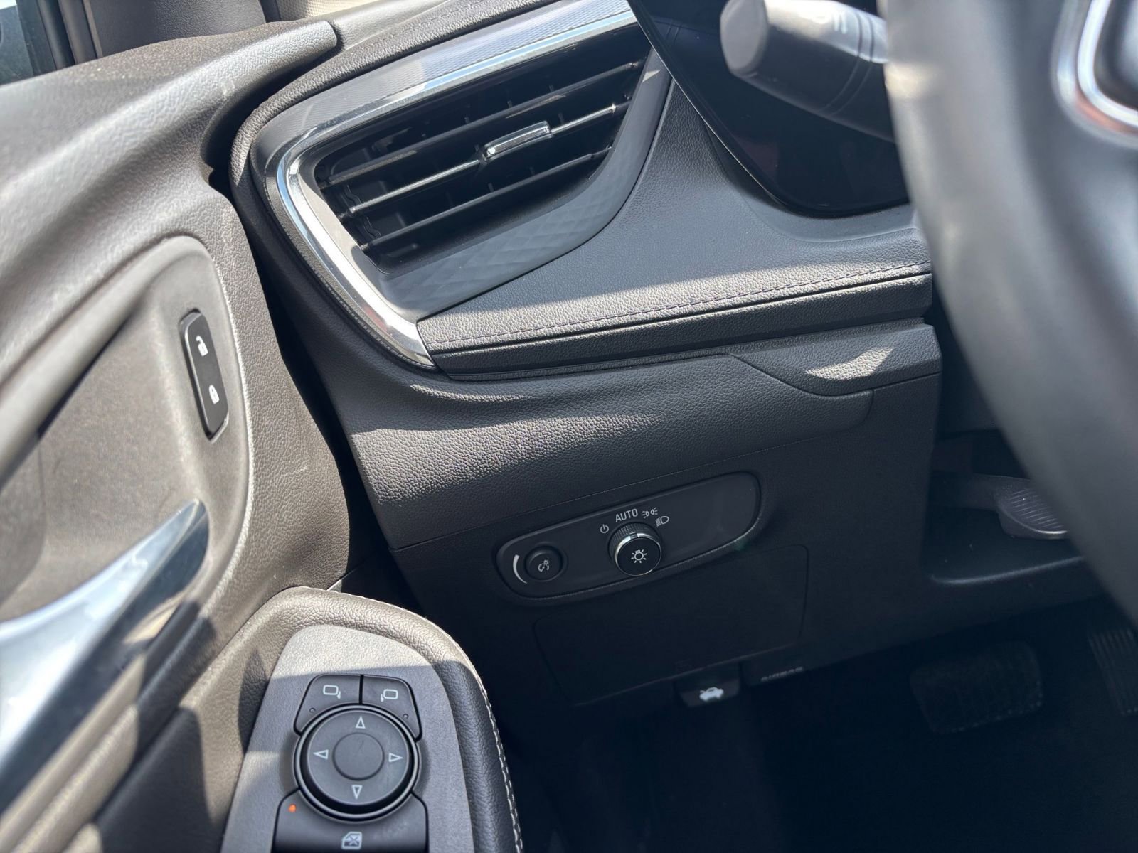 Used 2025 Buick Encore GX Preferred FWD image 33