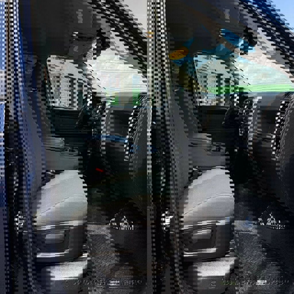 Used 2016 RAM 1500 Express w/ Popular Equipment Group image 41