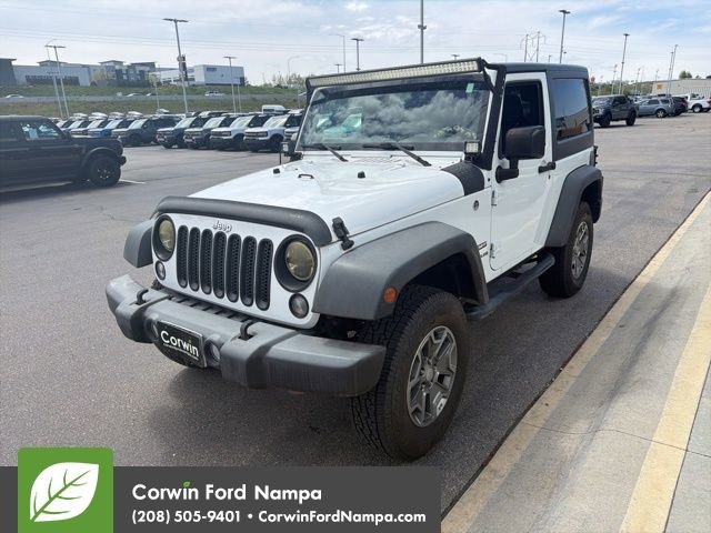 Used 2017 Jeep Wrangler Sport w/ Connectivity Group AWD/4WD image 3
