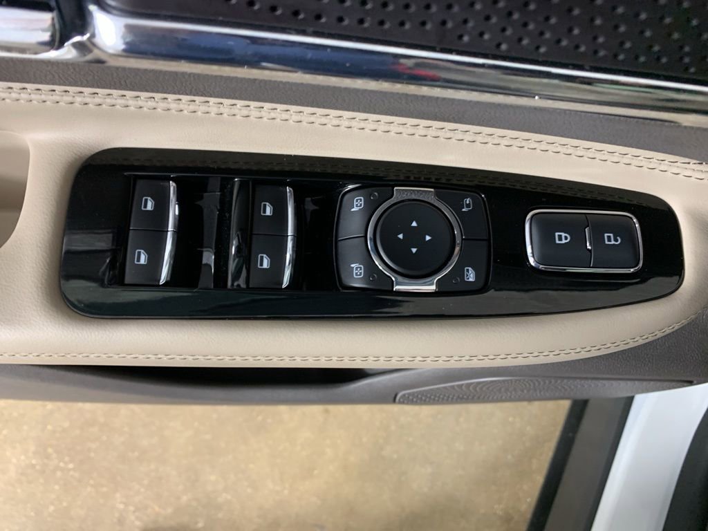 Used 2024 Lincoln Corsair FWD image 18