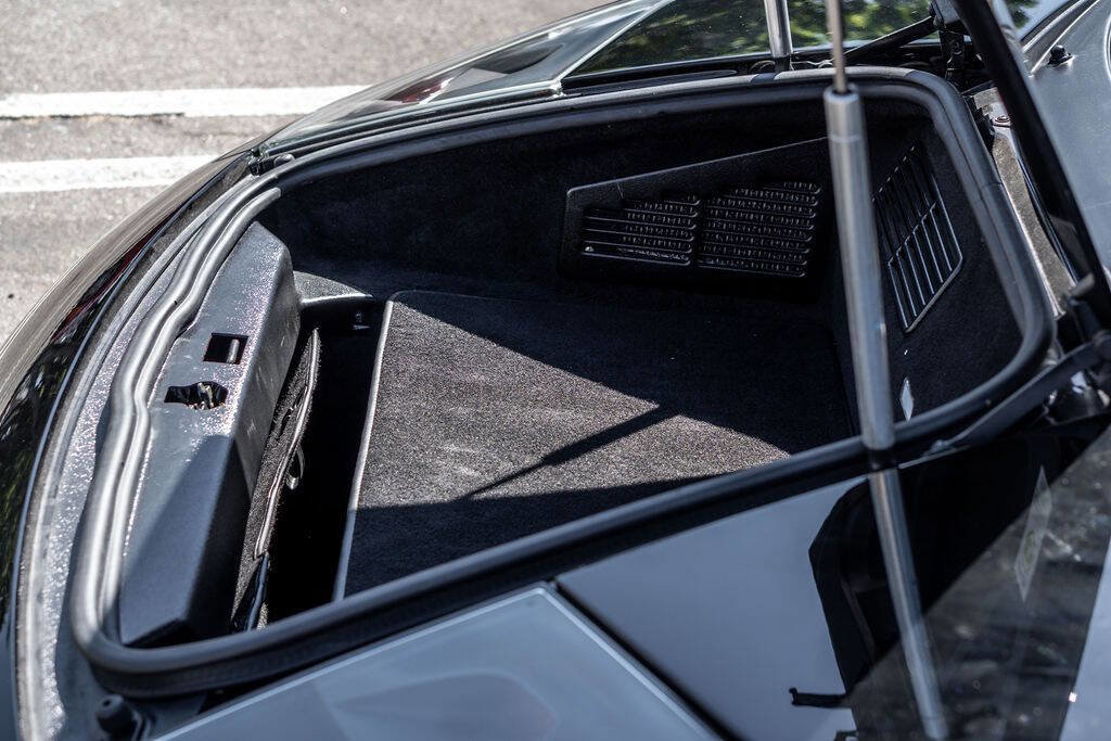 Used 2006 Lamborghini Murcielago Roadster image 50