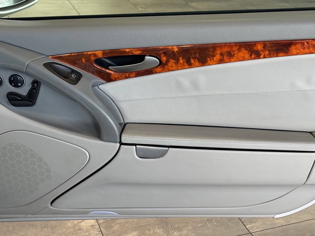 Used 2003 Mercedes-Benz SL 500 image 25