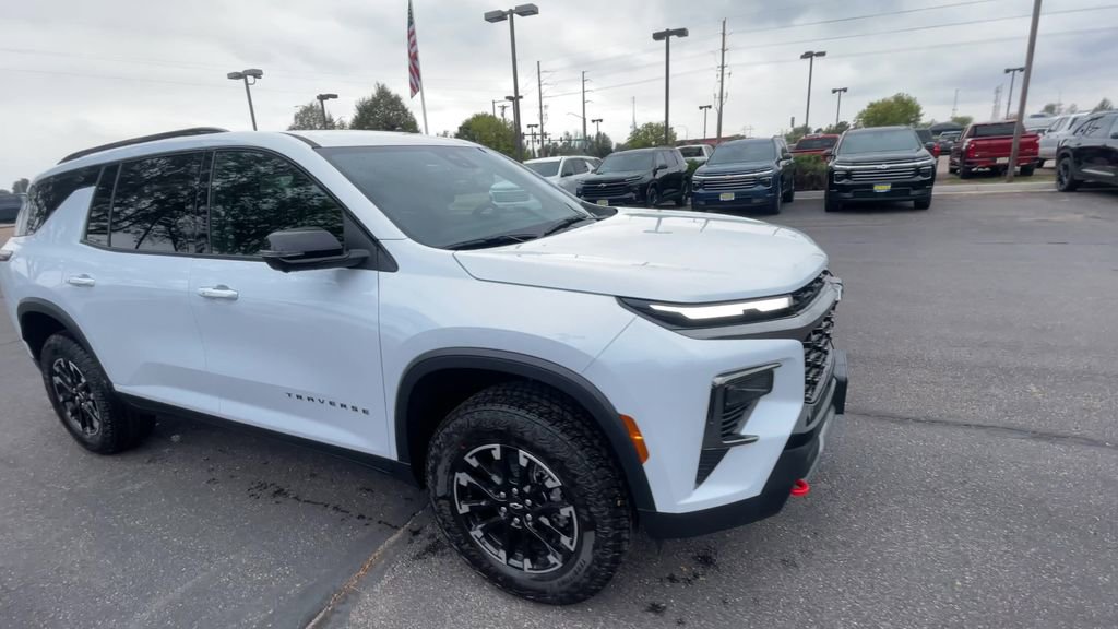 New 2026 Chevrolet Traverse Z71 w/ Driver Confidence Package image 2