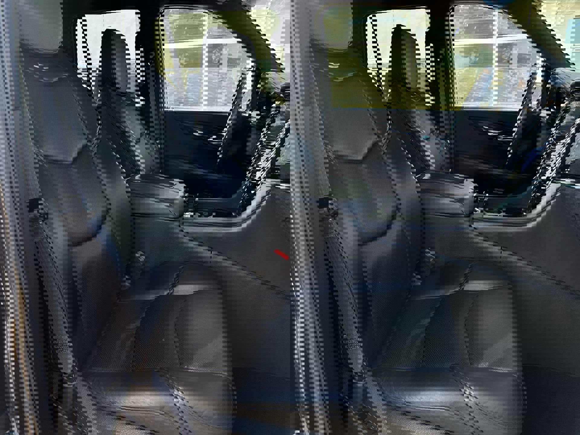 Used 2017 Cadillac Escalade Platinum image 29