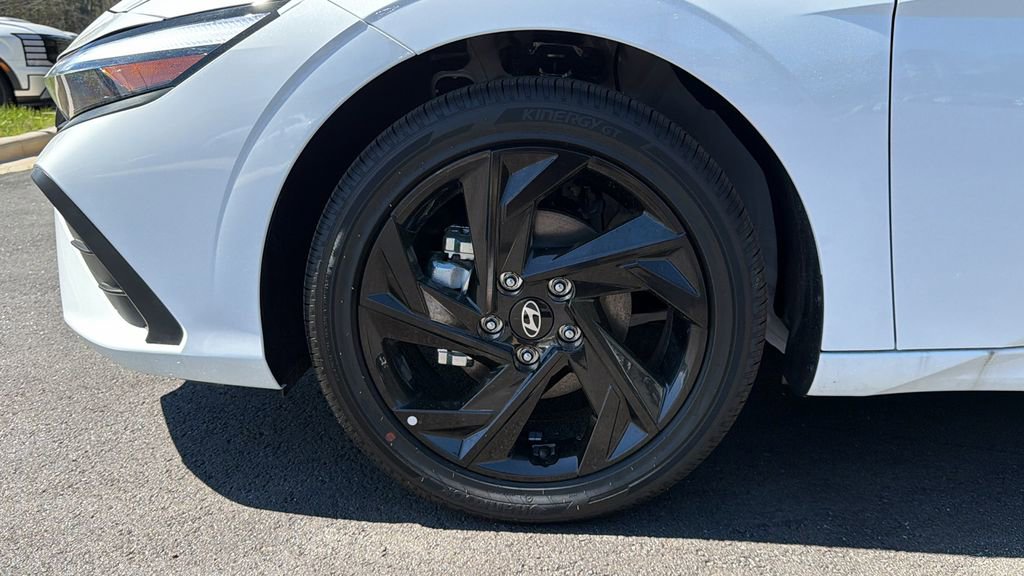 New 2026 Hyundai Elantra Sport FWD image 12