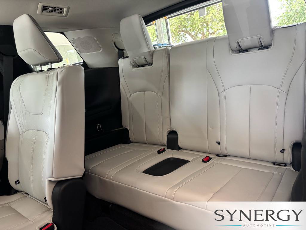 New 2027 INFINITI QX60 Luxe w/ Cargo Package FWD image 23