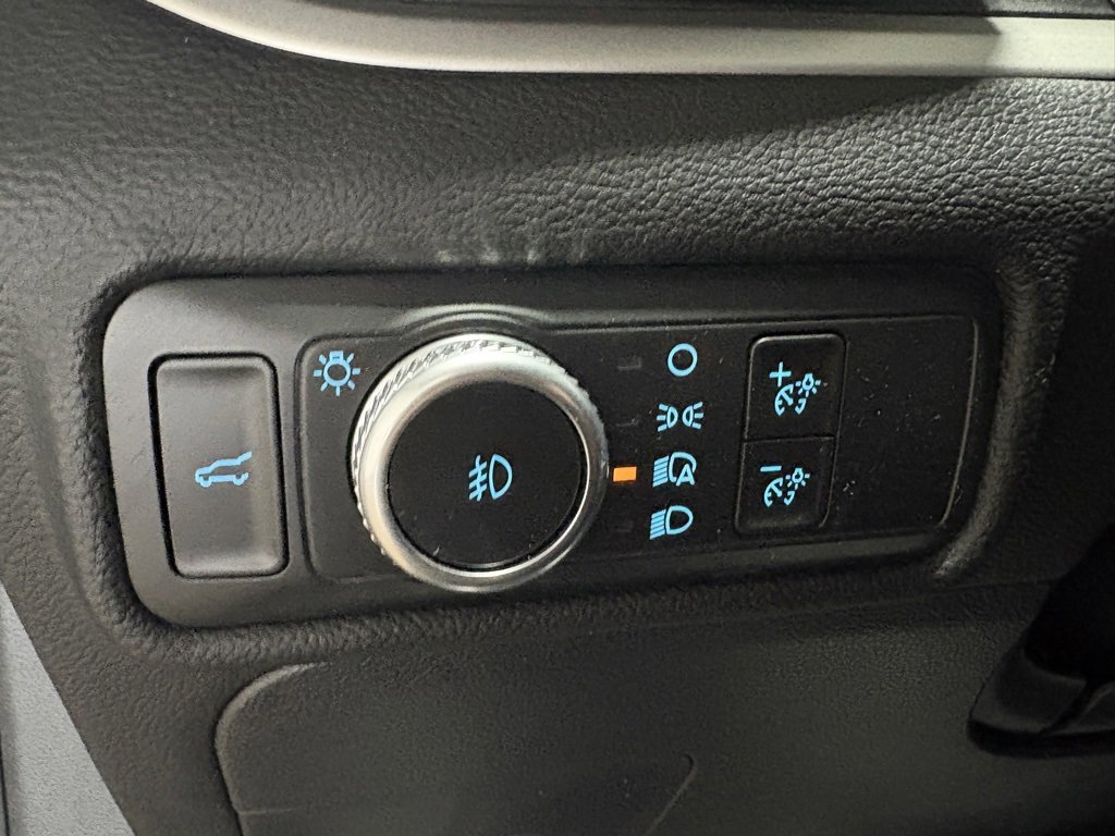 Used 2022 Ford Explorer XLT w/ Equipment Group 202A image 20