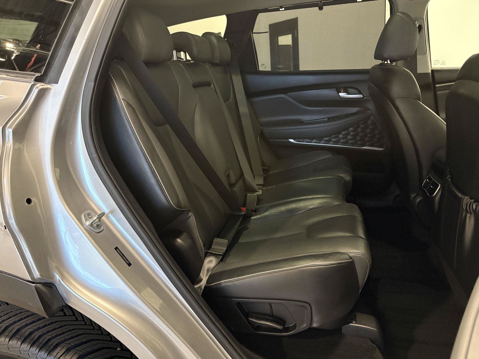 Used 2022 Hyundai Santa Fe Limited w/ Cargo Package AWD/4WD image 38