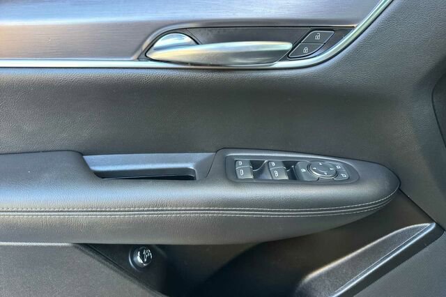 Certified 2023 Cadillac XT5 Luxury image 11