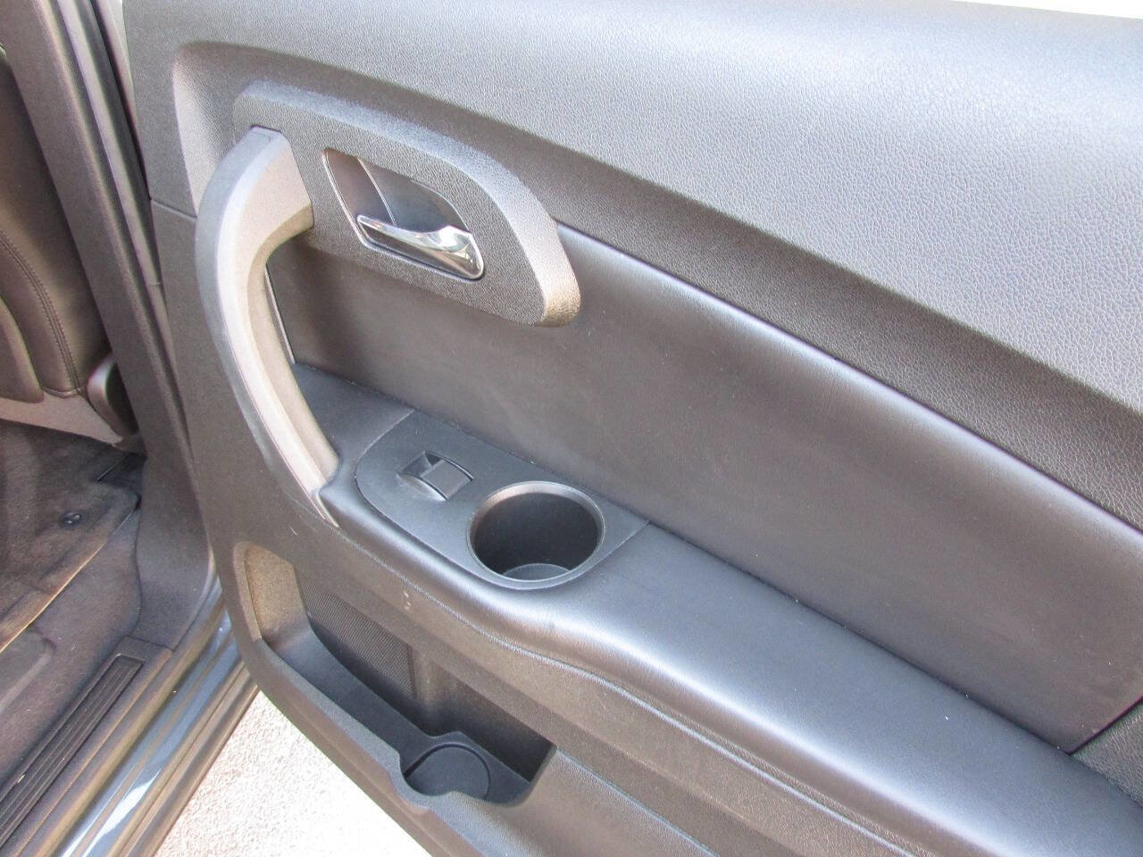 Used 2009 Chevrolet Traverse LT image 16