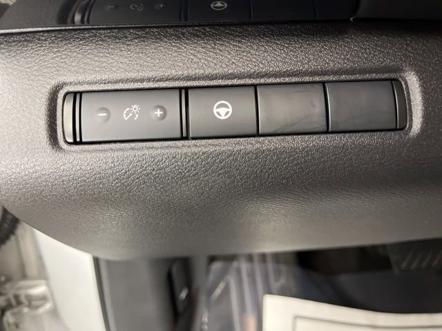 Used 2023 Nissan Pathfinder SV image 31