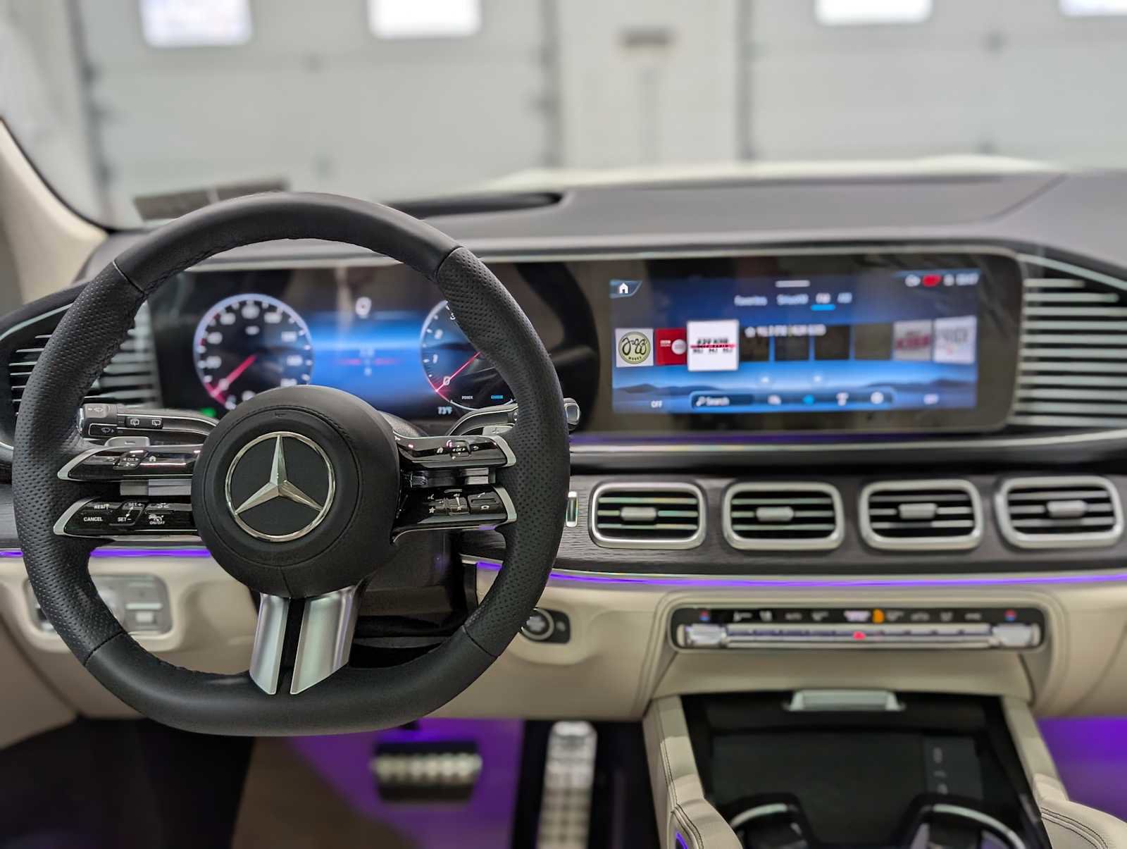 New 2026 Mercedes-Benz GLS 450 4MATIC image 5