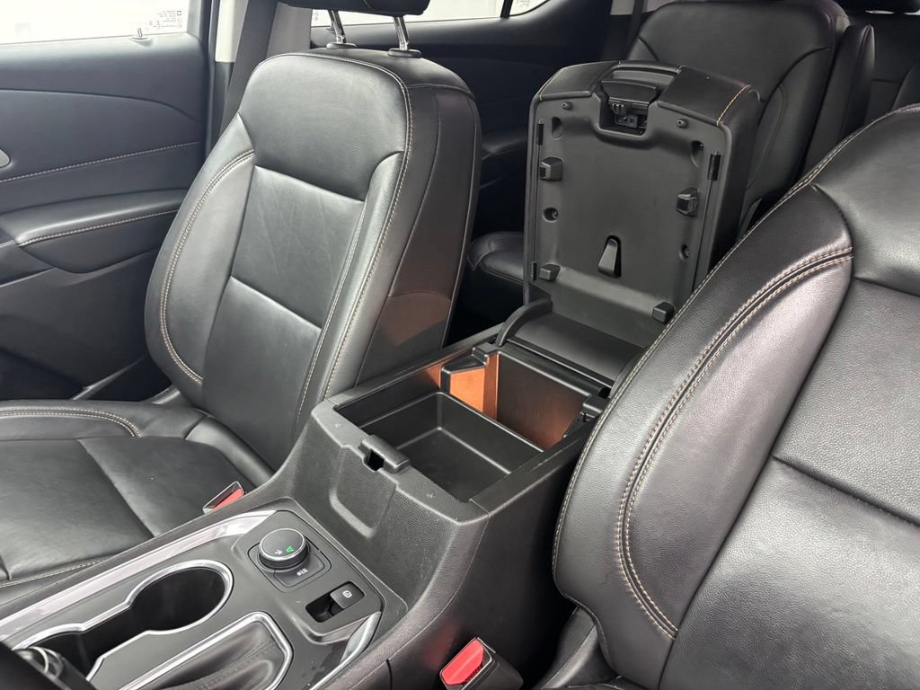 Used 2019 Chevrolet Traverse LT FWD image 24