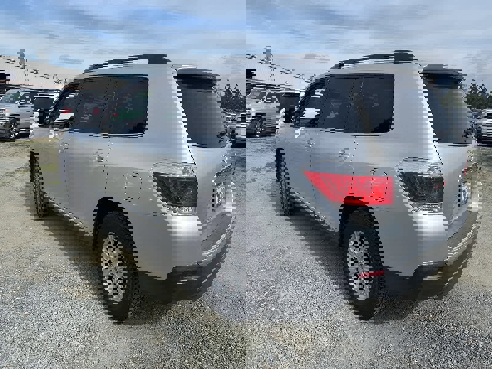 Used 2013 Toyota Highlander Plus image 7