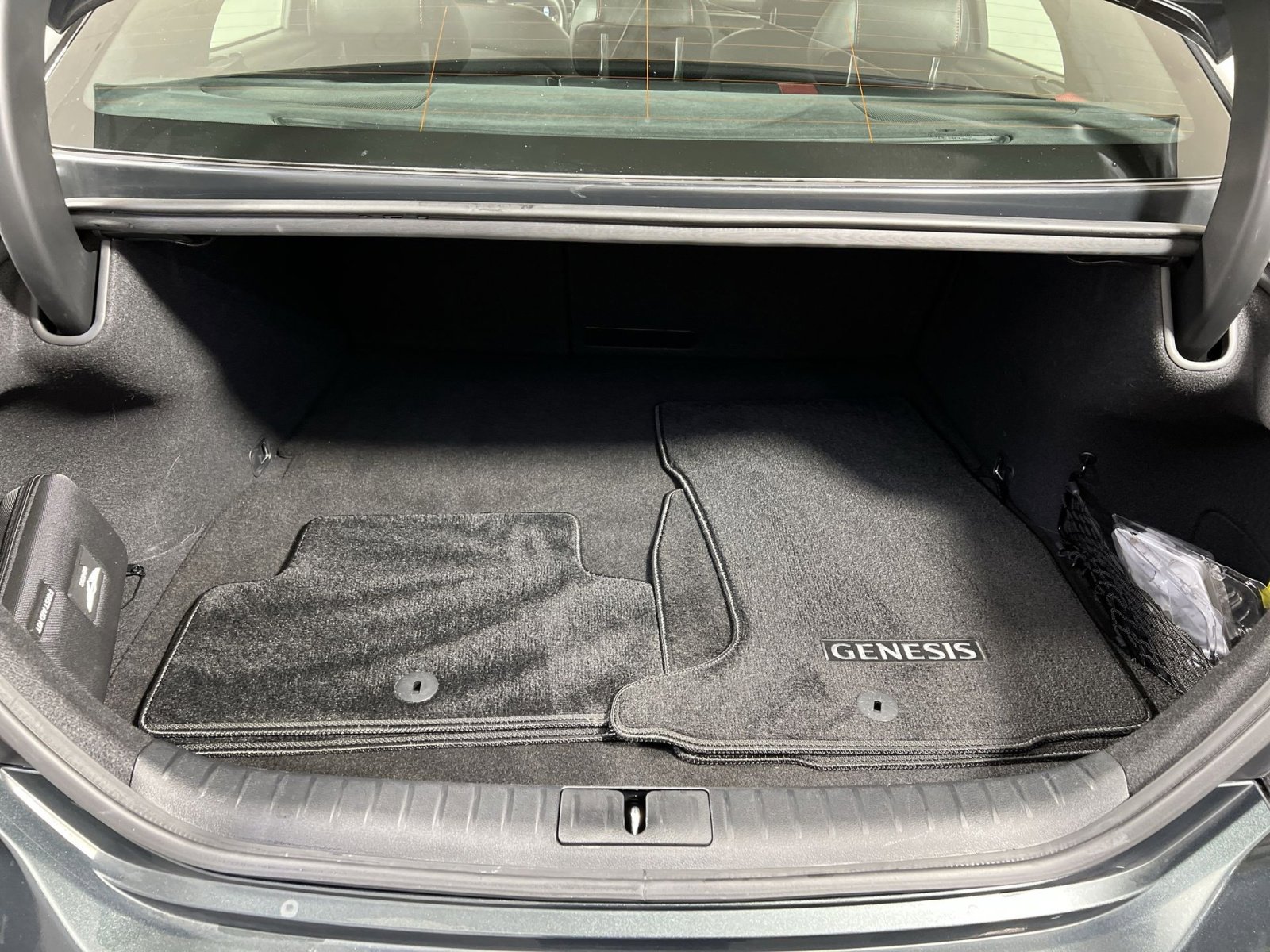 Used 2023 Genesis G70 3.3T w/ Sport Prestige Package image 26