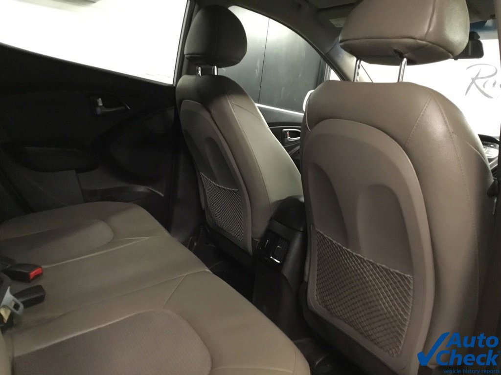 Used 2015 Hyundai Tucson SE AWD/4WD image 32