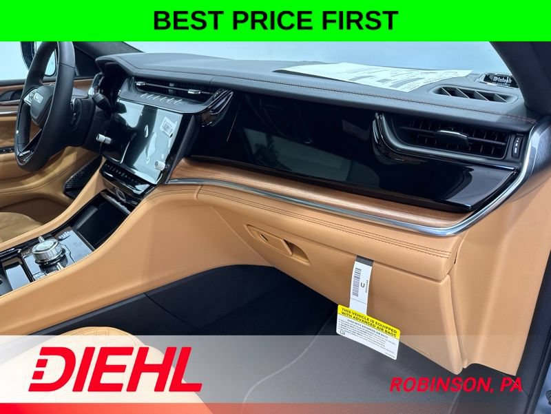 New 2026 Jeep Grand Cherokee L Summit w/ Advanced Protech Group IV AWD/4WD image 19