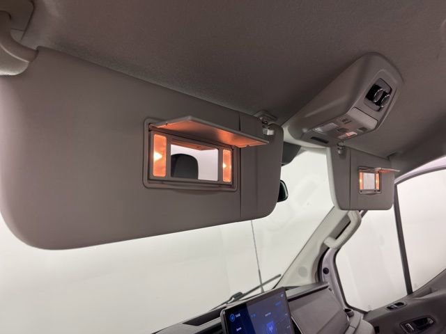 Used 2024 Ford Transit 350 XLT image 31
