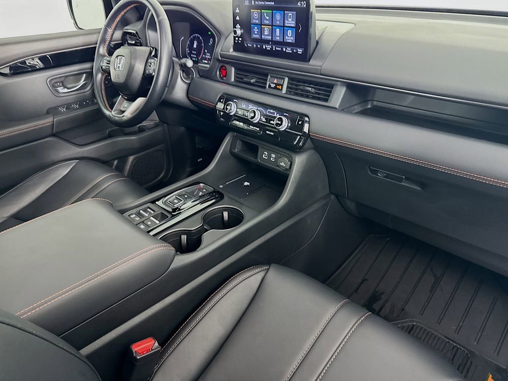 Certified 2024 Honda Pilot TrailSport image 40