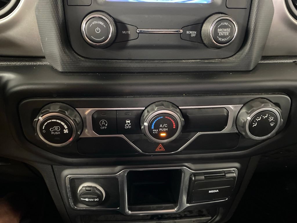 Used 2019 Jeep Wrangler Sport AWD/4WD image 33