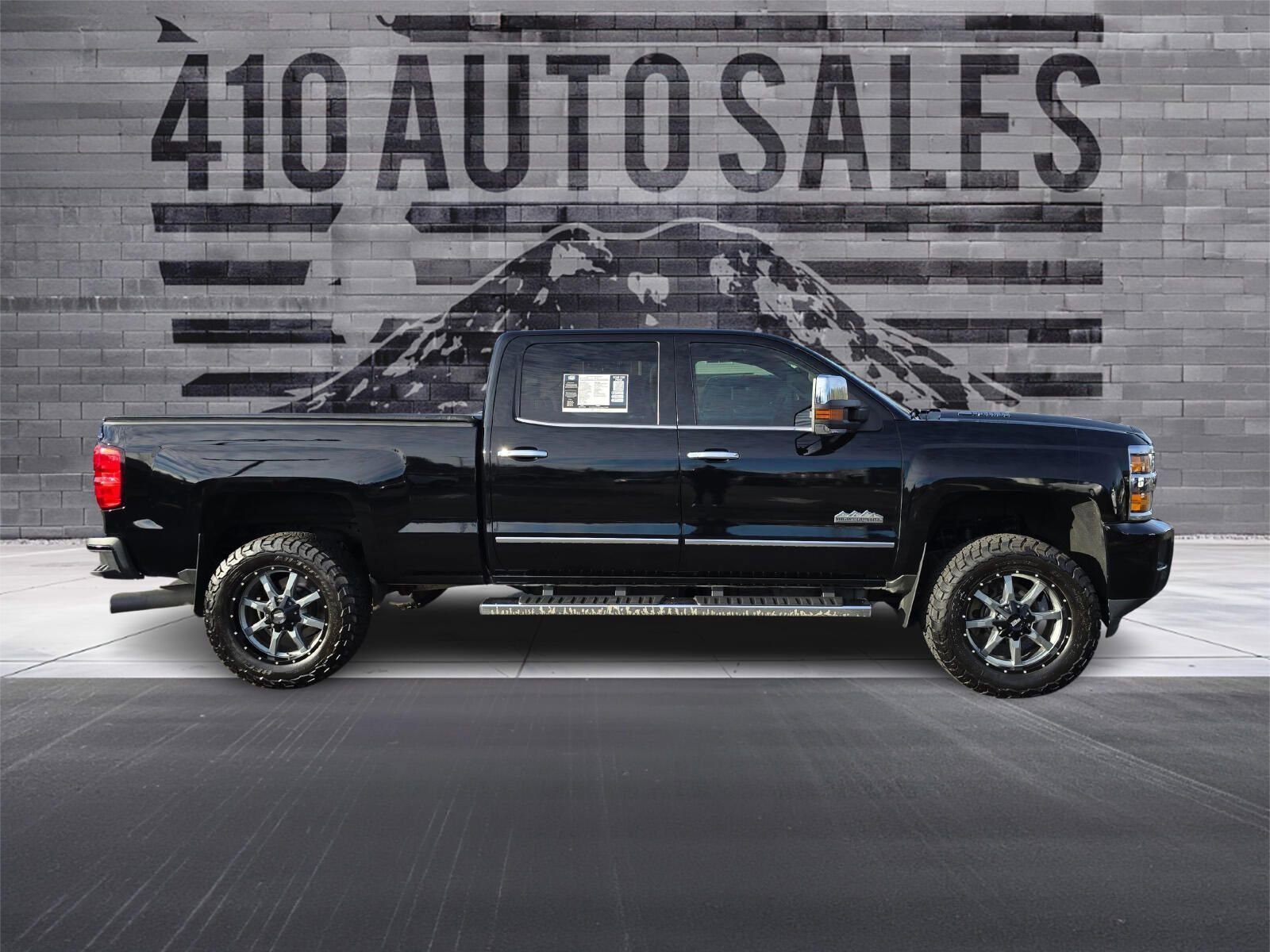 Used 2015 Chevrolet Silverado 3500 High Country AWD/4WD image 2