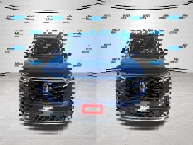 Used 2024 Honda Pilot Touring image 2