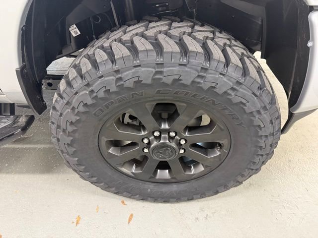 New 2026 RAM 2500 Laramie AWD/4WD image 4