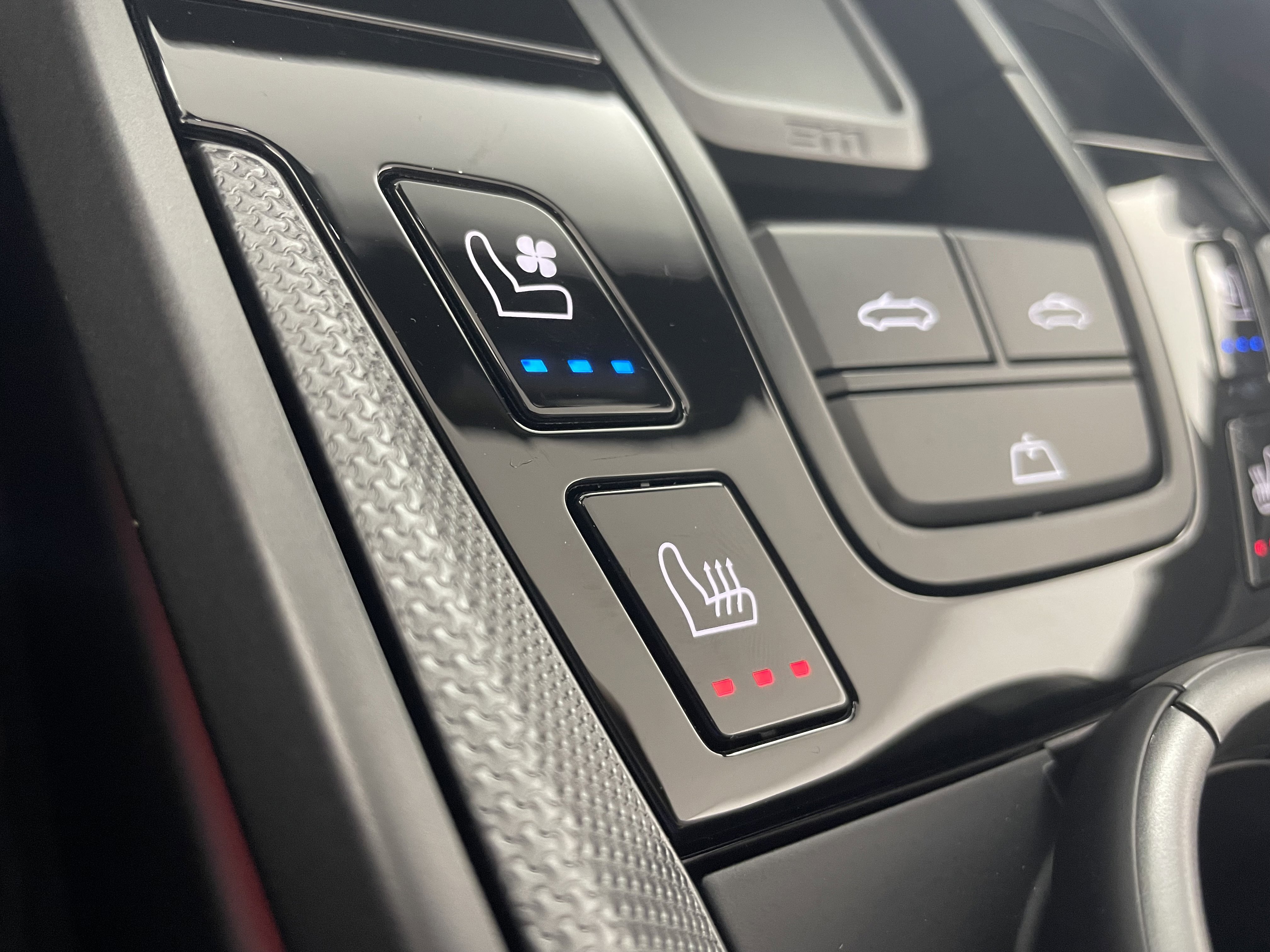 Used 2025 Porsche 911 Carrera image 23