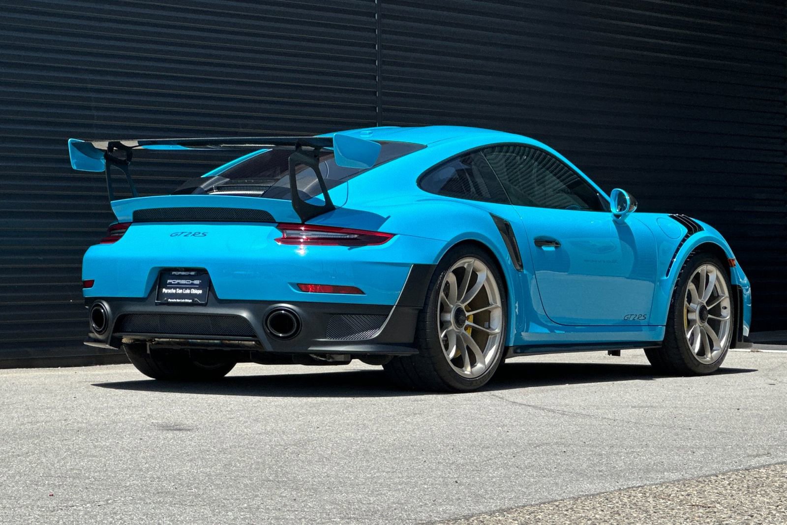 Used 2018 Porsche 911 GT2 RS RWD image 8