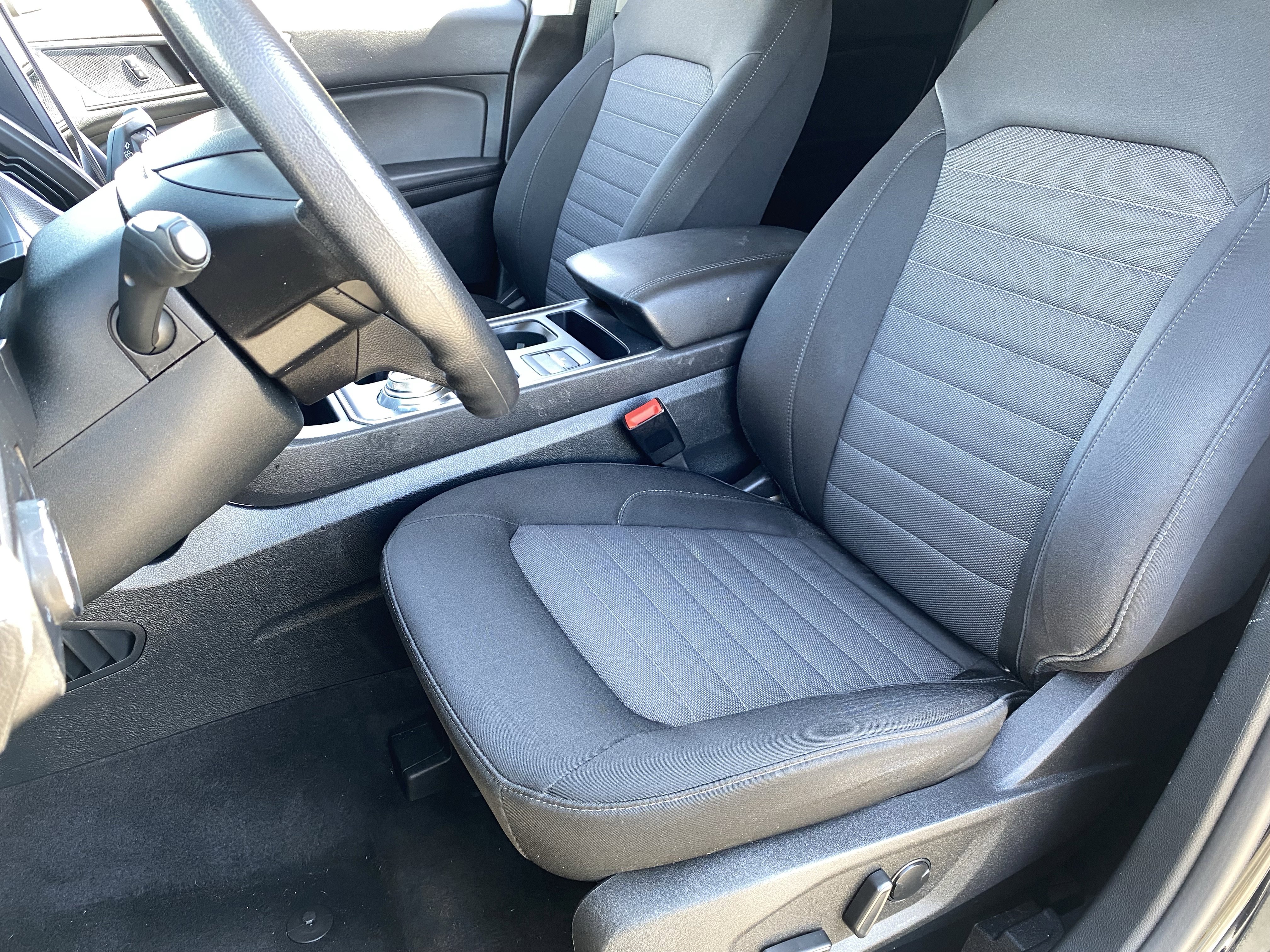 Used 2023 Ford Edge SE AWD/4WD image 16