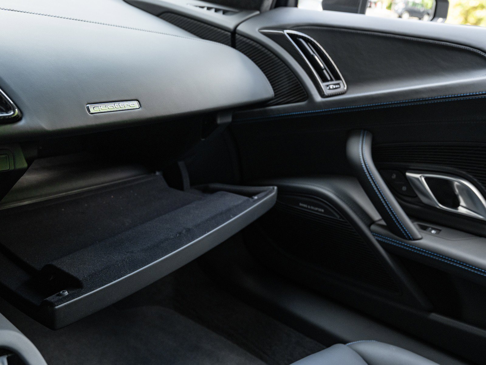 Used 2023 Audi R8 V10 performance image 38