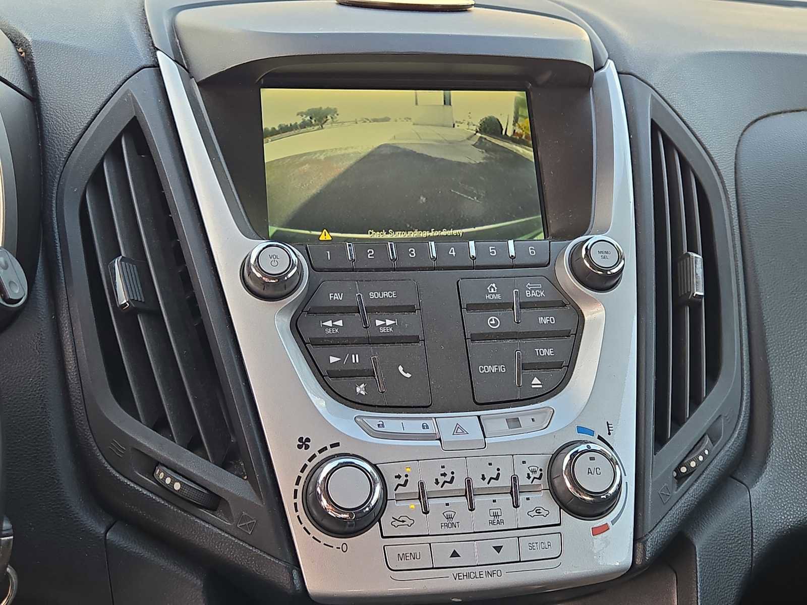 Used 2012 Chevrolet Equinox LT FWD image 26