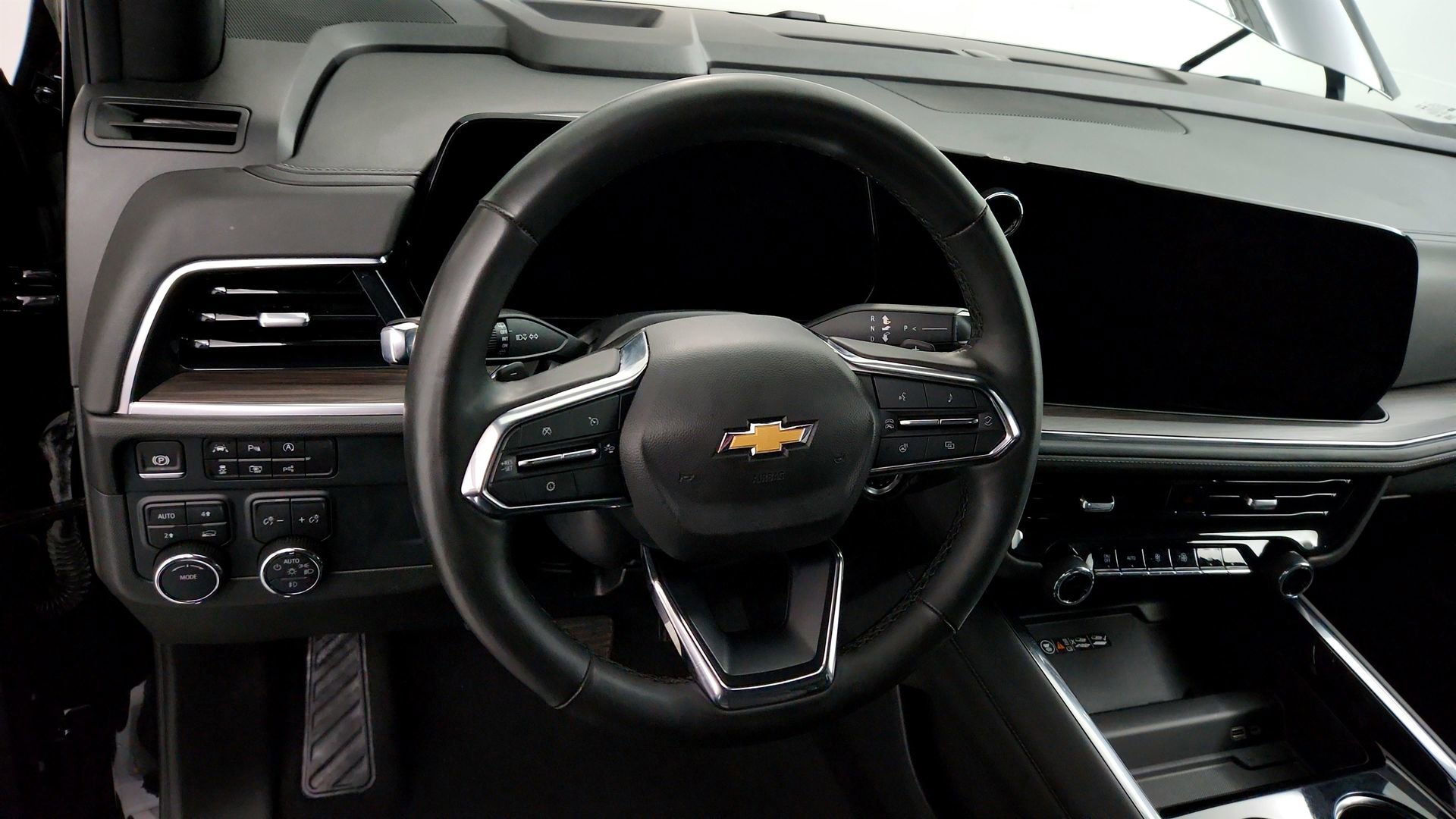 Certified 2025 Chevrolet Tahoe LT w/ Comfort Package AWD/4WD image 18