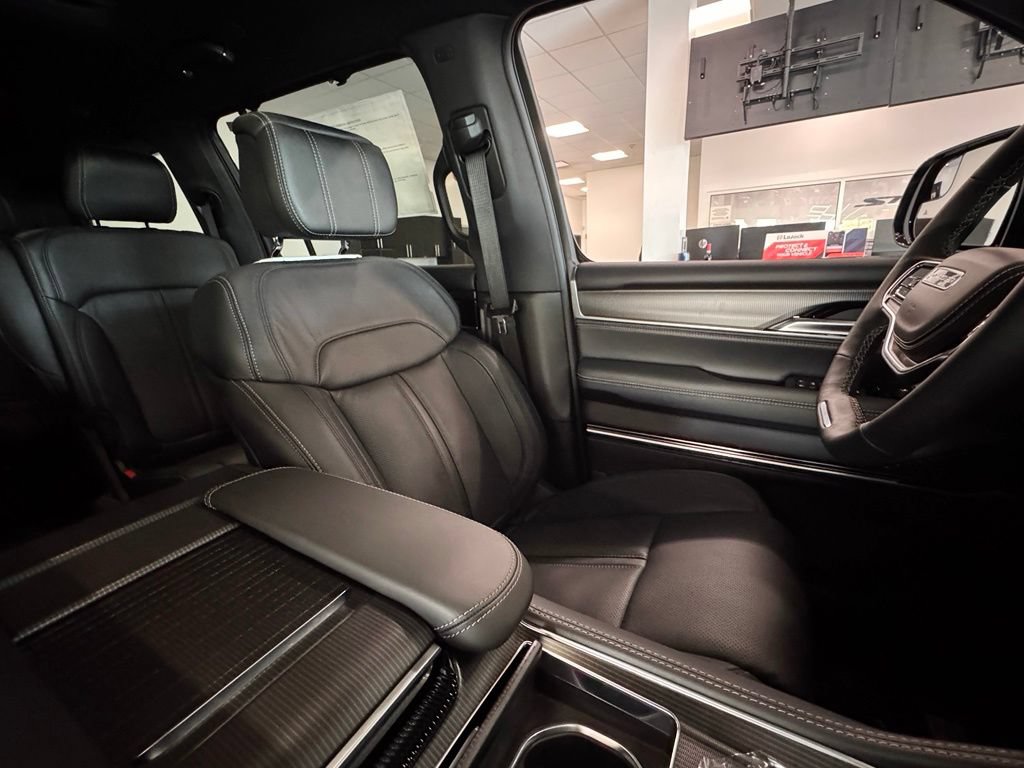 New 2026 Jeep Grand Wagoneer Summit w/ Premium Group III AWD/4WD image 20
