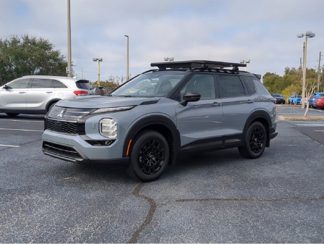 New 2026 Mitsubishi Outlander AWD image 2