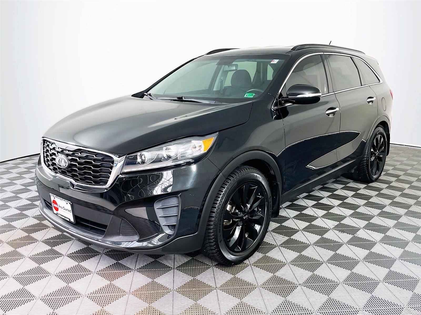 Used 2019 Kia Sorento S image 3