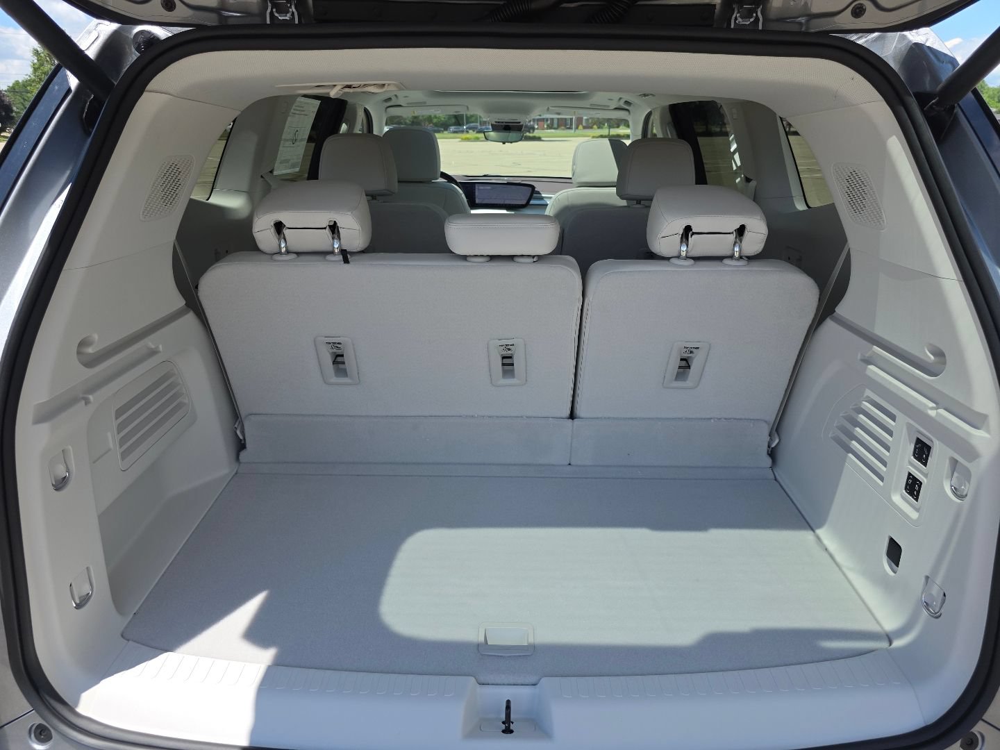 New 2026 Buick Enclave Avenir w/ Super Cruise Package AWD/4WD image 22