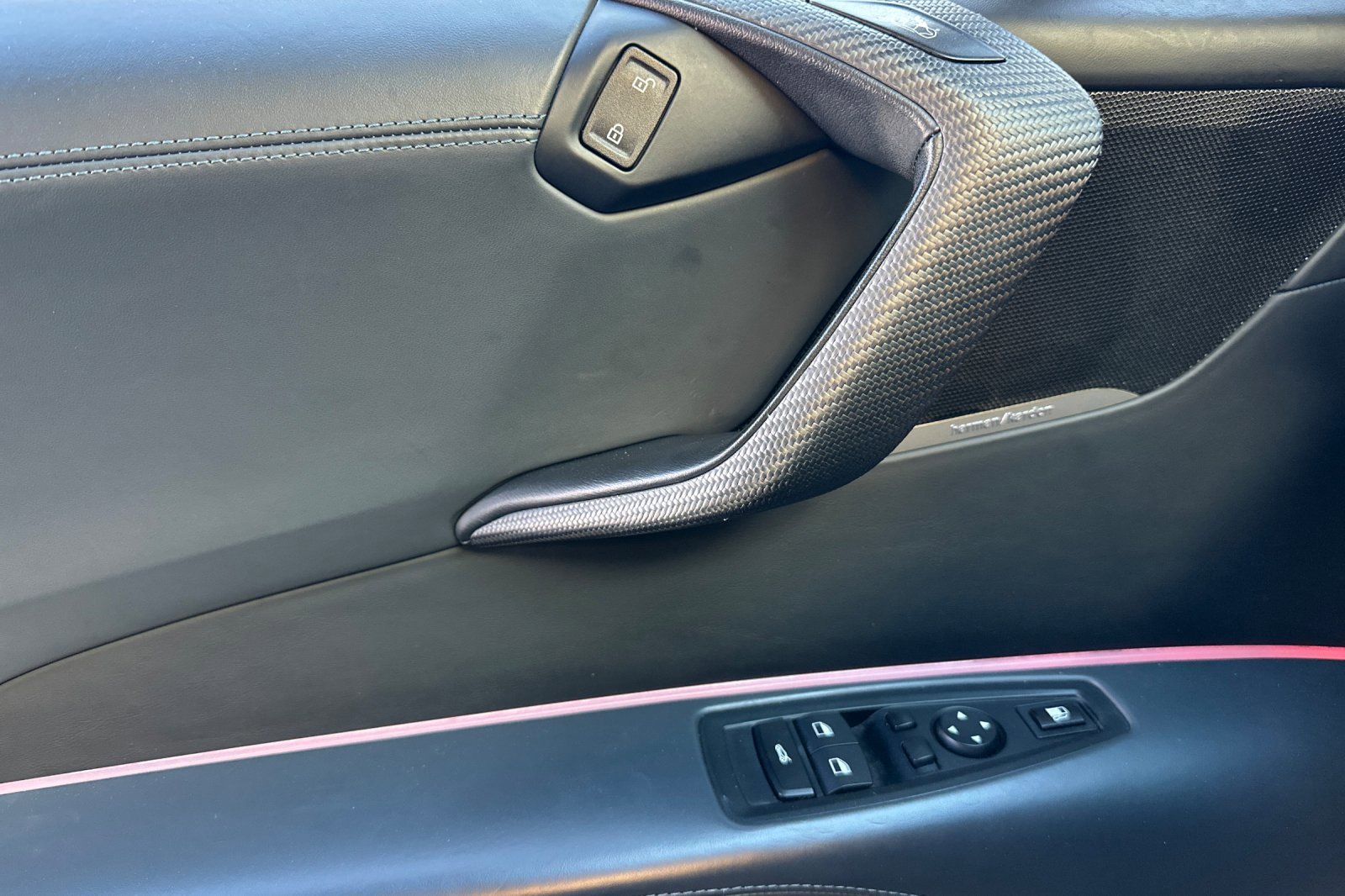 Used 2020 BMW i8 Coupe image 11